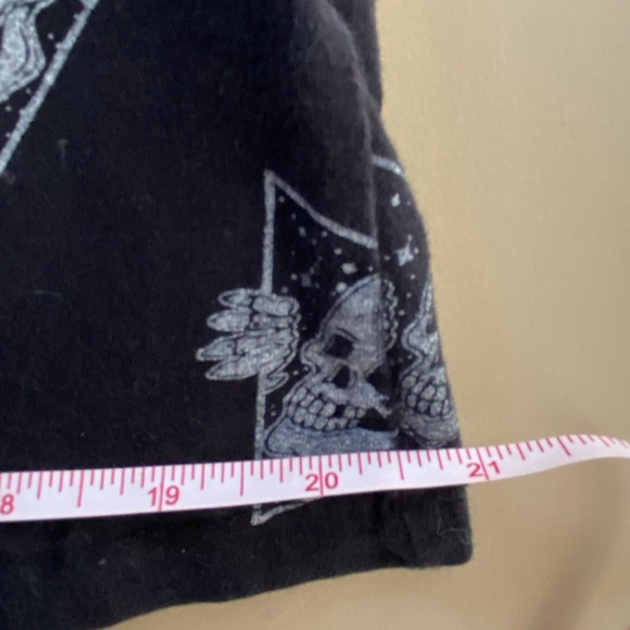 WXYZ mfg co - T-shirt - Picture 12 of 12